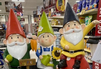 Picture of three gnomes